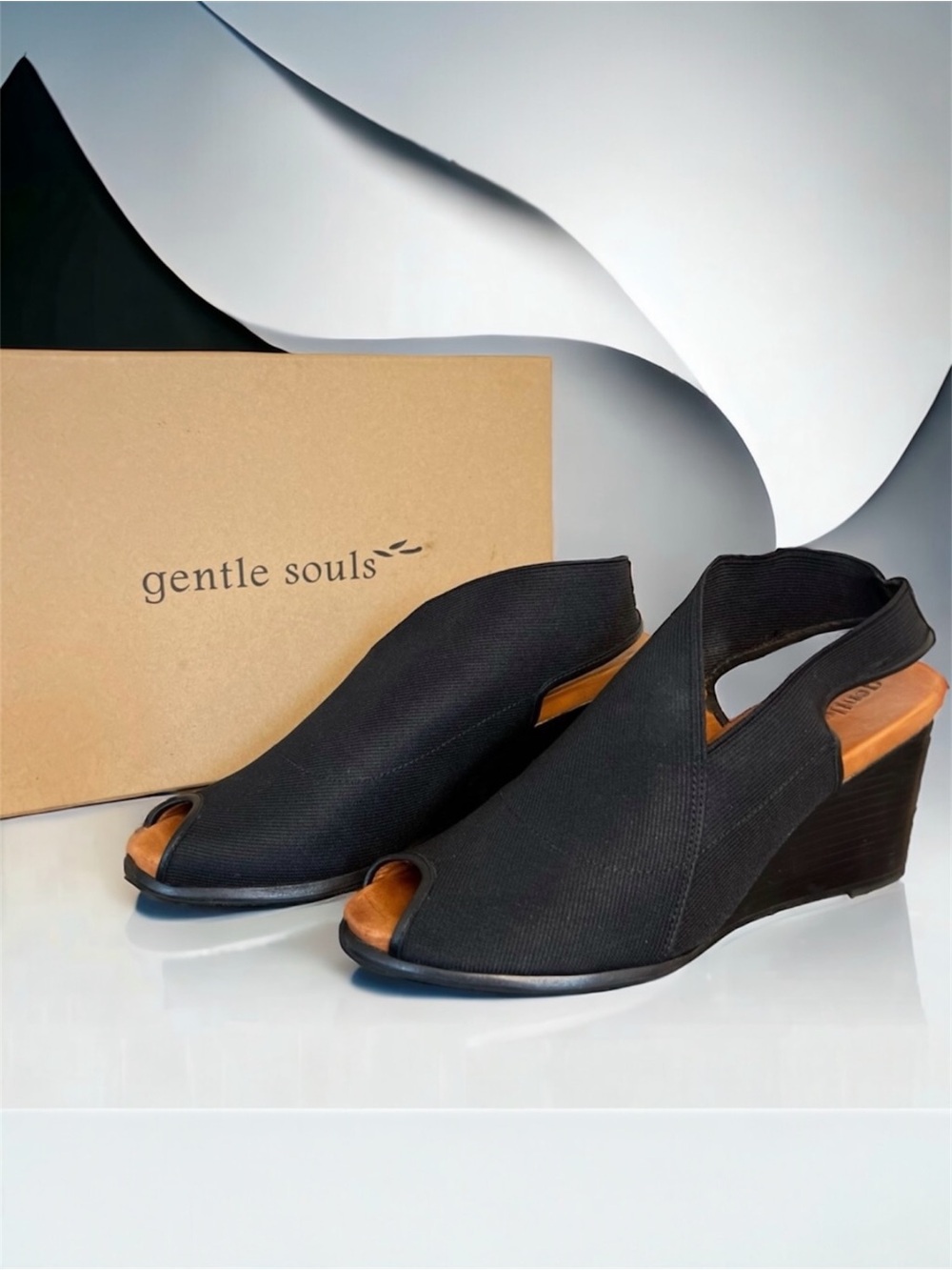 Gentle Souls by Kenneth Cole Gabe In The Woods Wedge Sandals